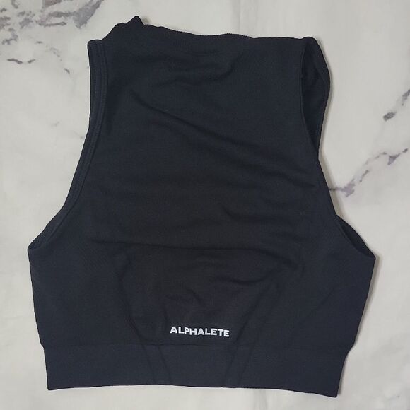 Alphalete Black Cropped Tank Top - Picture 3 of 3